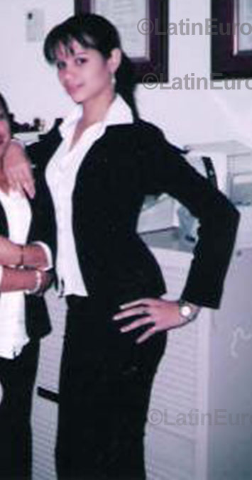 Date this tall Honduras girl Julissa from  N-536