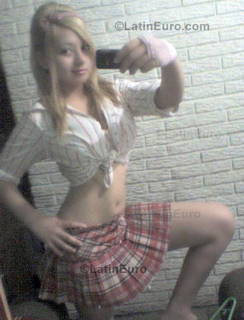 Date this good-looking Any Country girl Candy- from  N-557