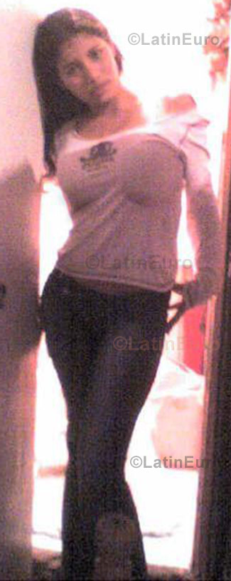 Date this nice looking Peru girl Celina from Lima N-572