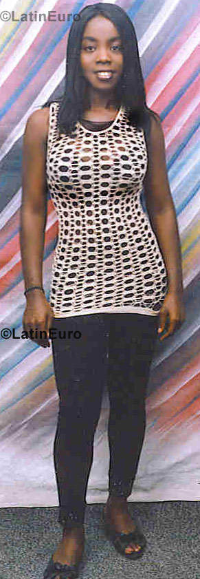 Date this athletic Any Country girl Fabiloa from  N-623