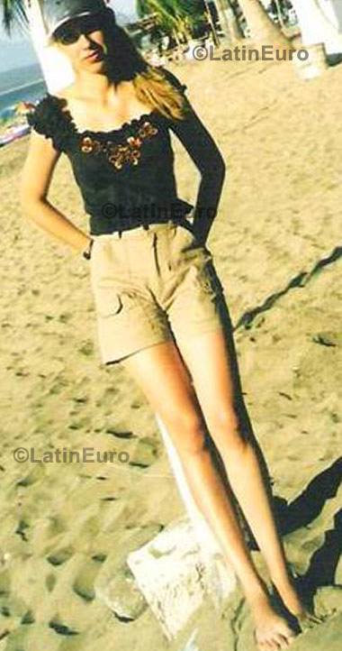 Date this passionate Mexico girl Elia from Tepic N-639