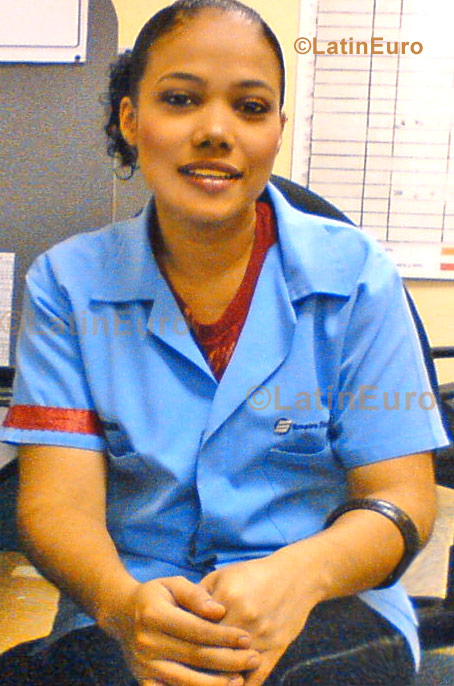 Date this young Honduras girl Floria from San Pedro Sula N-652