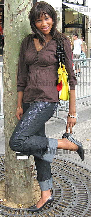 Date this happy Any Country girl Patricia from  A9474
