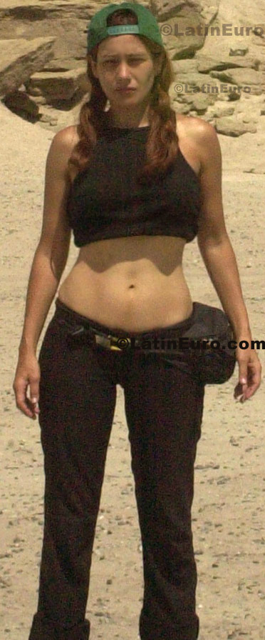 Date this young Argentina girl Sandra from Buenos Aires N-846