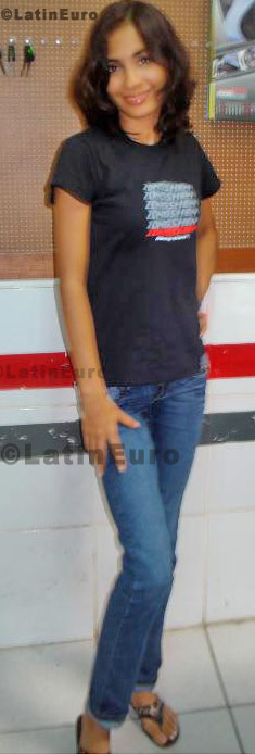 Date this gorgeous Any Country girl Roci from Lima N-978