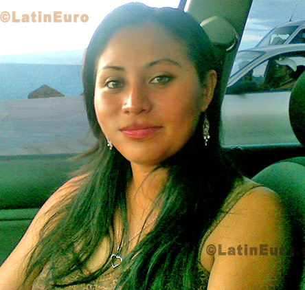 Date this funny Mexico girl Silvia from Cancun N-985