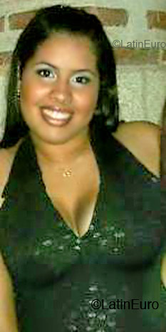 Date this foxy Argentina girl Silvia from Santo Domingo N1219