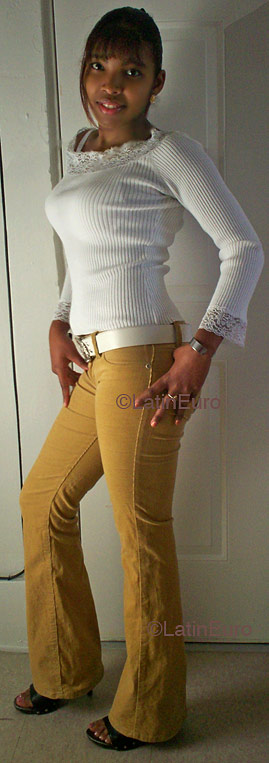 Date this happy Any Country girl Niurka from  N1265