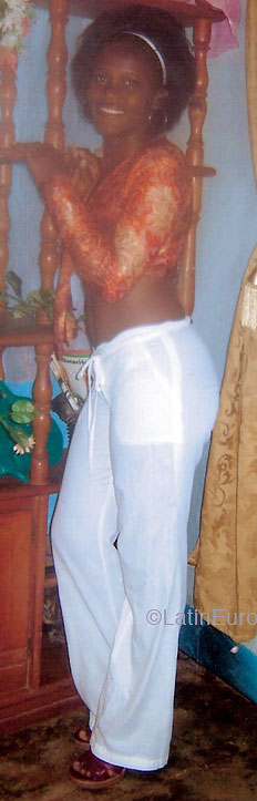 Date this cute Dominican Republic girl Claudia from Santo Domingo N1407
