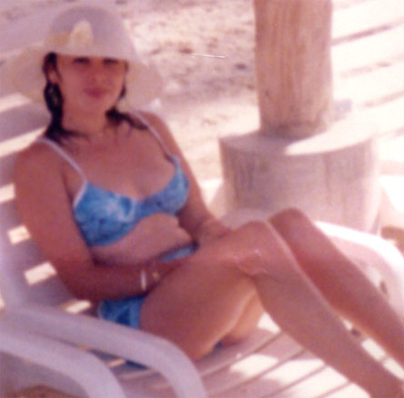 Date this voluptuous Honduras girl Rosa from La Ceiba N1516