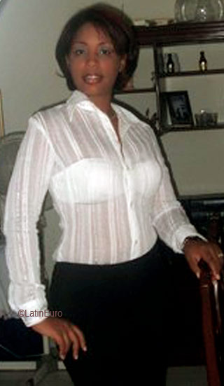 Date this beautiful Dominican Republic girl Bertha from  N1659