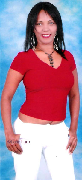 Date this cute Dominican Republic girl Gleidy from Santo Domingo N1788