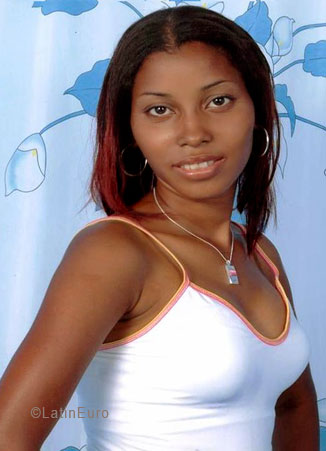 Date this funny Dominican Republic girl Alexandra from San Cristobal N1847