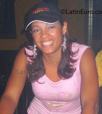 Date this hard body Dominican Republic girl Susan from Punta Cana N204