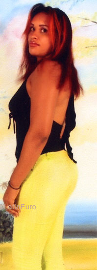 Date this hard body Dominican Republic girl Regina from Santo Domingo N2249