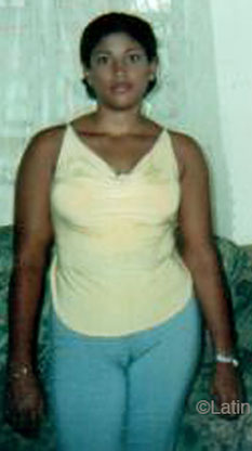 Date this hot Dominican Republic girl Canel from Santo Domingo N138