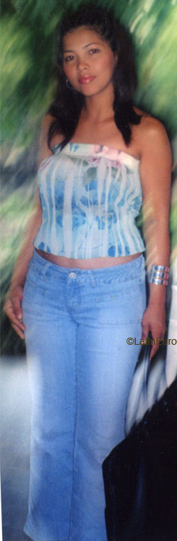 Date this charming Honduras girl Elda from  N2477