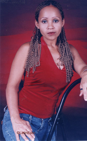 Date this exotic Honduras girl Maria from La Ceiba N2529