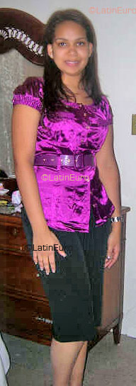 Date this pretty Any Country girl Estivalys from  N255