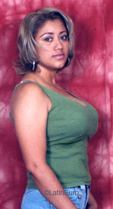 Date this attractive Honduras girl Thelma from  N2573