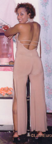 Date this passionate Dominican Republic girl Wendy from Santo Domingo N2589