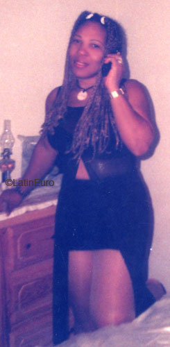 Date this gorgeous Any Country girl Maura from  N2611