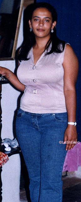 Date this stunning Honduras girl Fany from Olancho N2726