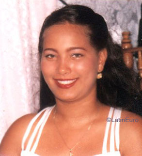Date this athletic Dominican Republic girl Jaquelines_ from Nagua N2865