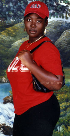 Date this attractive Jamaica girl Kemeisha from  N2884