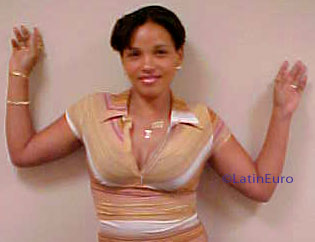 Date this delightful Any Country girl Elizabeth from  N2930