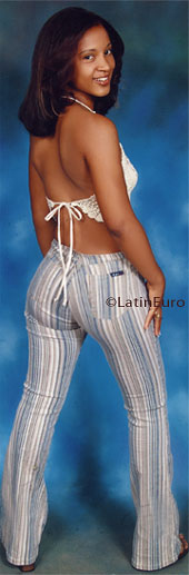 Date this hard body Dominican Republic girl Johanna from San Cristobal N2944