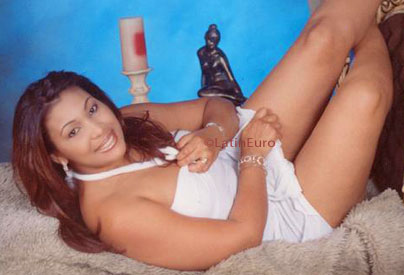 Date this fun Dominican Republic girl Kathy from Santiago N2946