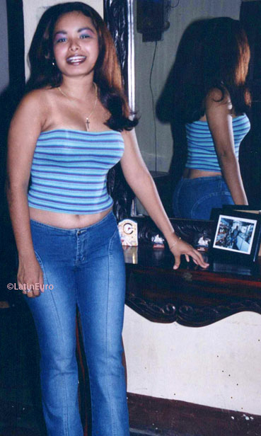 Date this sultry Any Country girl Aniezka from  N2966
