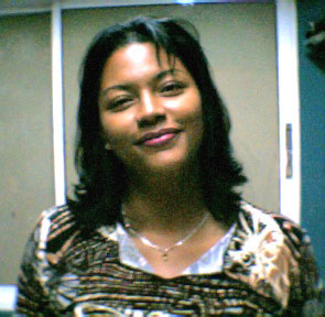 Date this cute Dominican Republic girl Glenis from Santo Domingo N2999