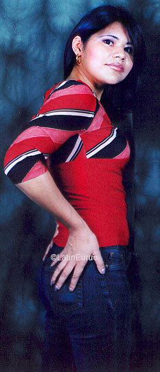 Date this sultry Honduras girl Yuny from San Pedro Sula N3066