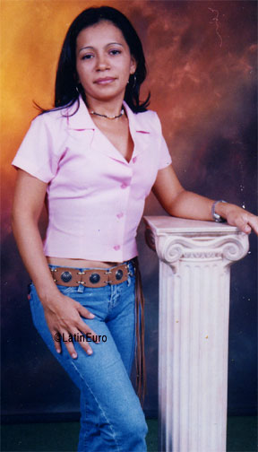 Date this stunning Honduras girl Maria from La Ceiba N3082