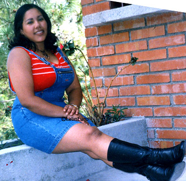 Date this sultry Honduras girl Lourdes from Tegucigalpa N3345