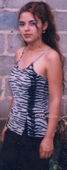 Date this lovely Honduras girl Mayra from Danli N3363