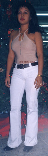 Date this nice looking Honduras girl Ilda from Choloma N3378
