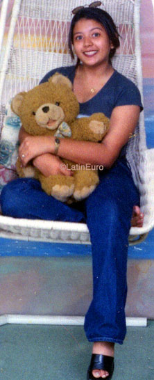 Date this delightful Honduras girl Lilia from La Ceiba N3472