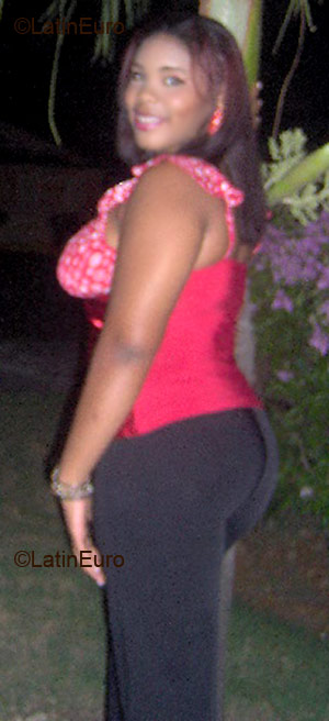 Date this hot Dominican Republic girl Falia from Santo Domingo N489