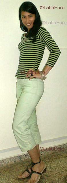 Date this fun Any Country girl Milli from Santo Domingo N5