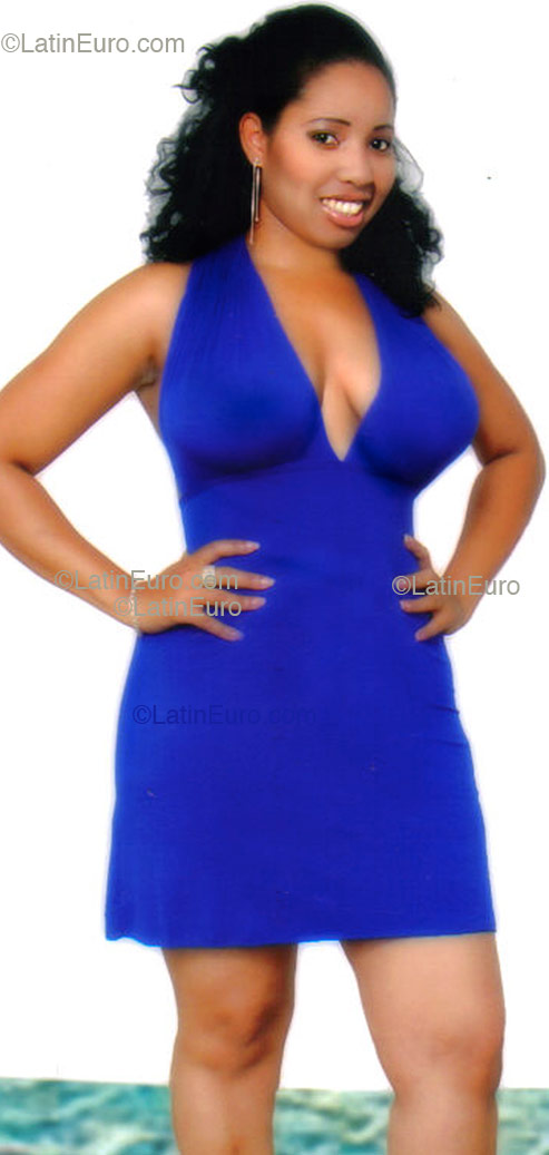 Date this young Dominican Republic girl Jasmil from Santiag N51