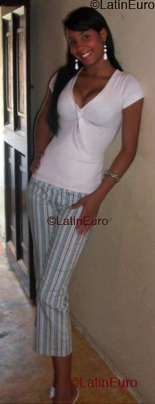 Date this athletic Dominican Republic girl Margarita from San Cristobal N628