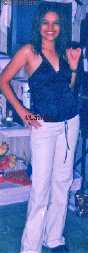 Date this gorgeous Honduras girl Doriana from La Ceiba N713