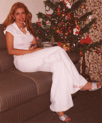 Date this athletic Brazil girl Alessandra from MANAUS B6805