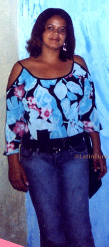 Date this happy Brazil girl Gildete from ITABUNA B6866