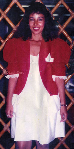 Date this gorgeous Brazil girl Cliete from SALVADOR B7538