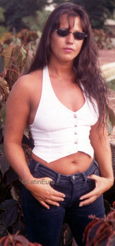 Date this georgeous Brazil girl Marta from RIO VERDE B8365