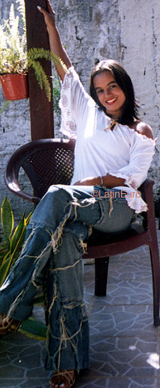 Date this voluptuous Brazil girl Taise from COQUEIRO B8517